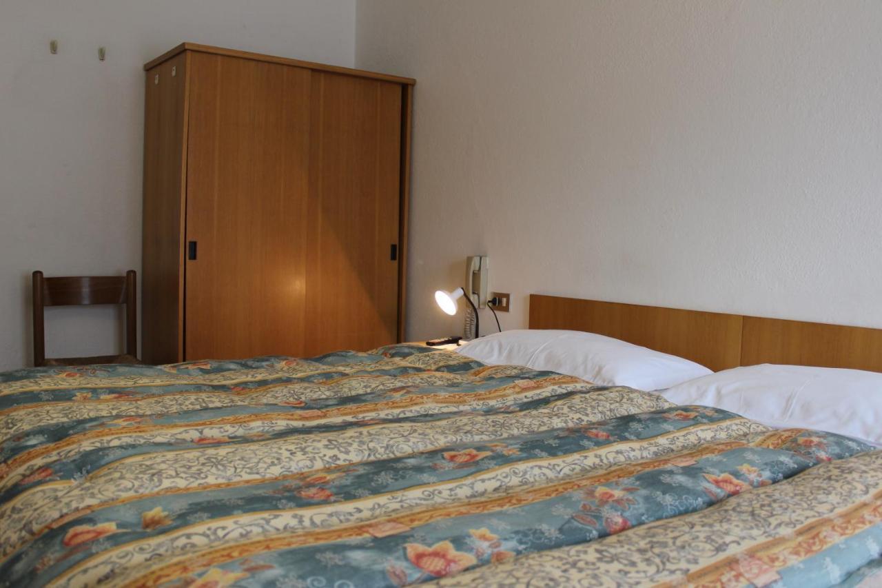Hotel Garni Hirsch Canazei Esterno foto