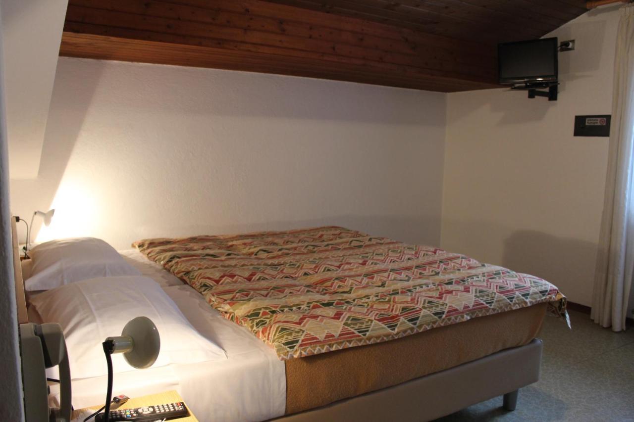 Hotel Garni Hirsch Canazei Esterno foto